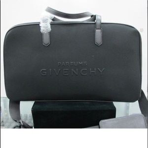 Givenchy weekend bag. ORIGINAL